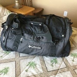 Columbia Sportswear BLACK Cargo Duffle bag